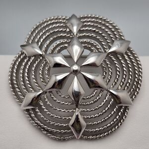 Monet Silver Tone Star Flower Brooch Vintage 1980s Estate Sale Classic Retro